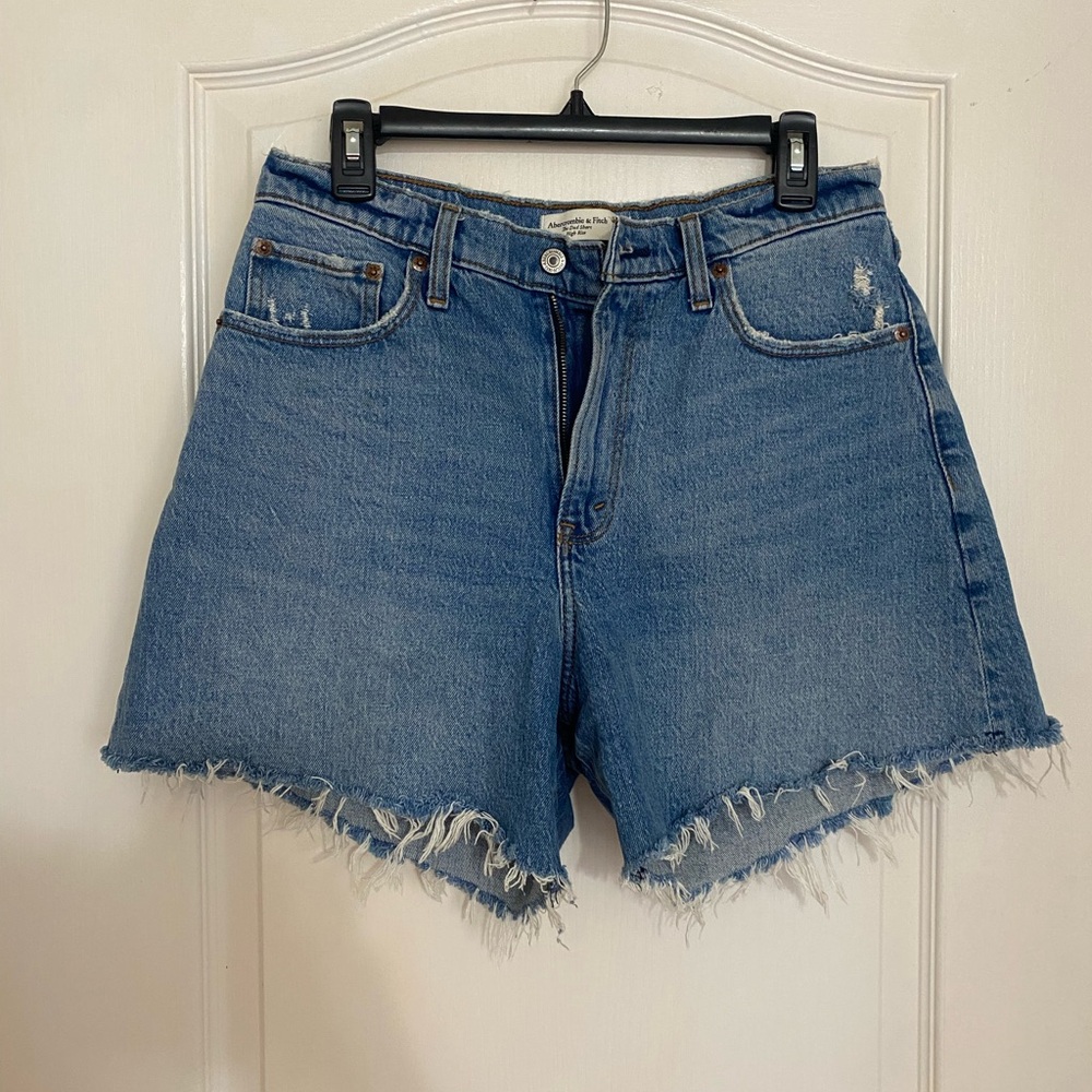 Abercrombie Dad Shorts- high rise